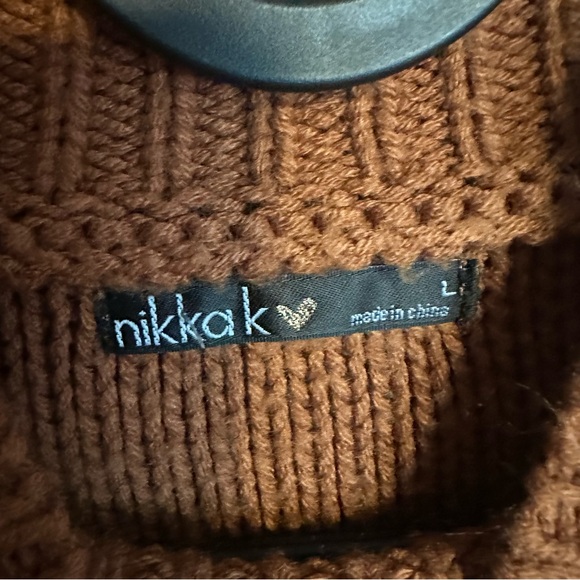 Cozy Cable Knit Crewneck Sweater in Rich Brown - Picture 7 of 8